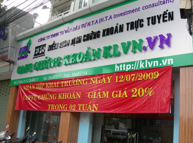 Dự đoán đỉnh của cơn sóng lớn. Dự đoán đỉnh của cơn sóng lớn.