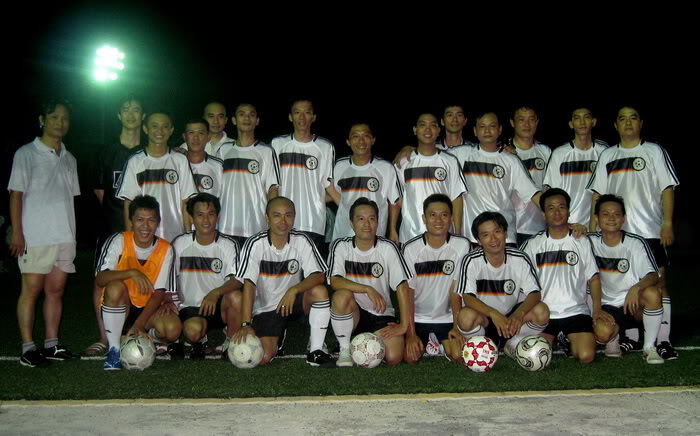 OFC (OS Football Club) sinh hoạt và trao đổi cho năm 2009!!!