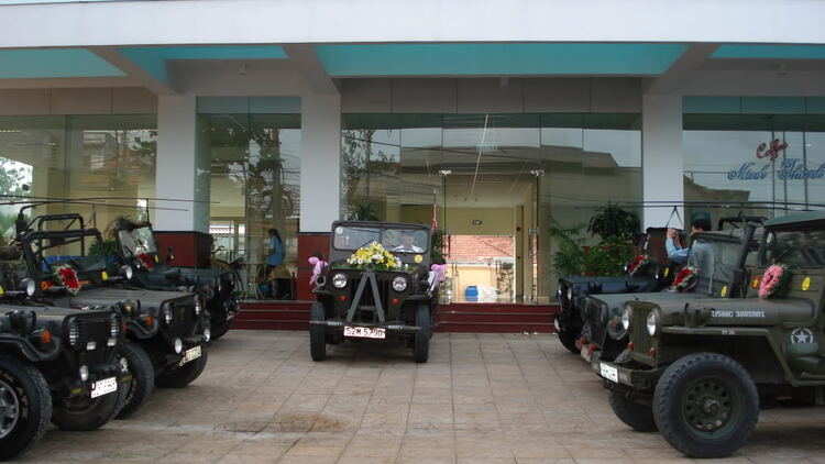Xe Jeep 4x4 WD, lọai A2.