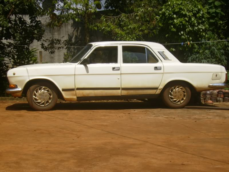 Nhờ tư vấn giá xe volga gaz 24 Nhờ tư vấn giá xe volga gaz 24