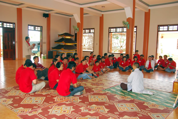 Hình ảnh công tác từ thiện của TFC ở chùa Bửu Thắng và trường Vi Nhân (BMT) 15/08/09