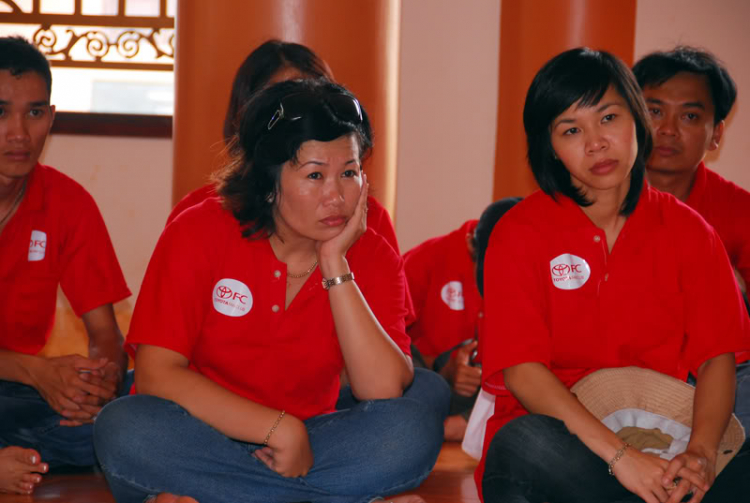 Hình ảnh công tác từ thiện của TFC ở chùa Bửu Thắng và trường Vi Nhân (BMT) 15/08/09
