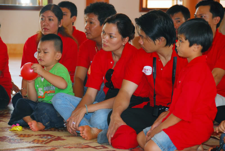 Hình ảnh công tác từ thiện của TFC ở chùa Bửu Thắng và trường Vi Nhân (BMT) 15/08/09