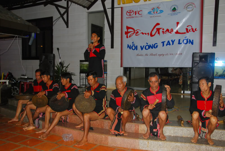 Hình ảnh Đêm giao lưu Nối vòng tay lớn tại BMT 14/08/09