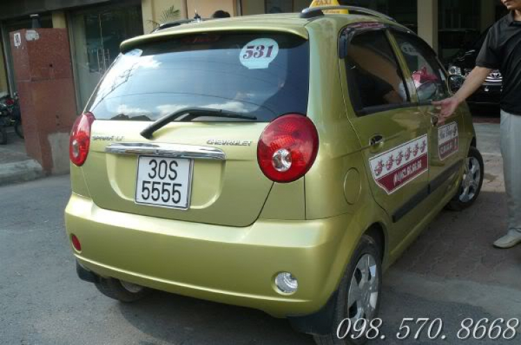 Lại có một taxi bốc được