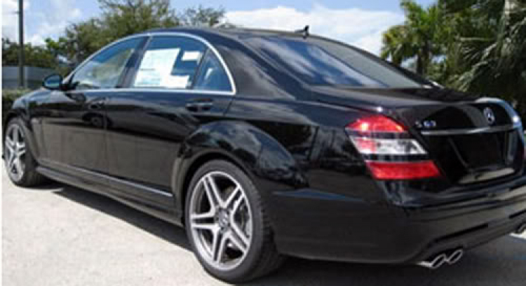 Cần Kiếm S63 AMG Màu trắng Hàng Lướt hic Cần Kiếm S63 AMG Màu trắng Hàng Lướt hic