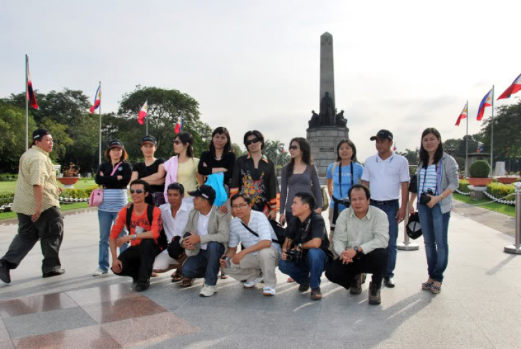 HFC: Philipines và chộp ảnh những người bạn  HFC đồng hành .