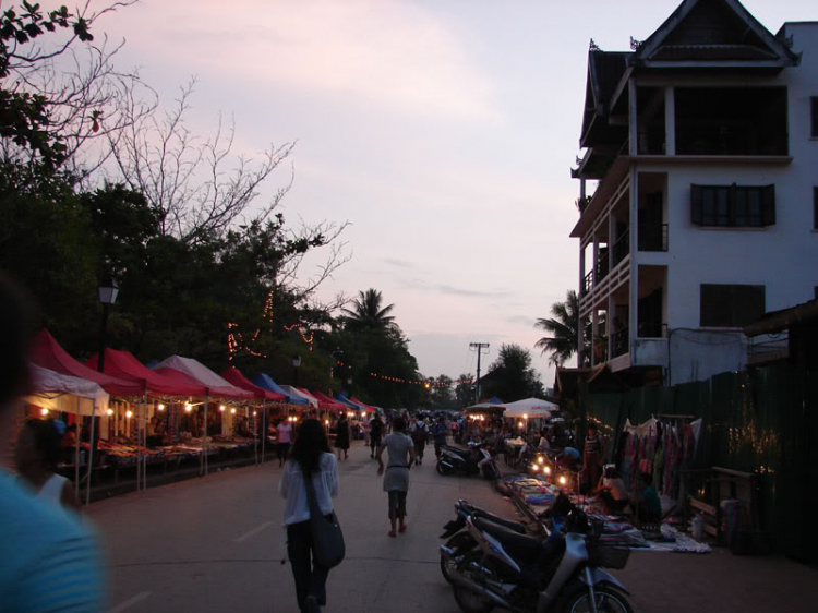 Craravan HoChiMinh=LuangPraBang 5-12/8/2009