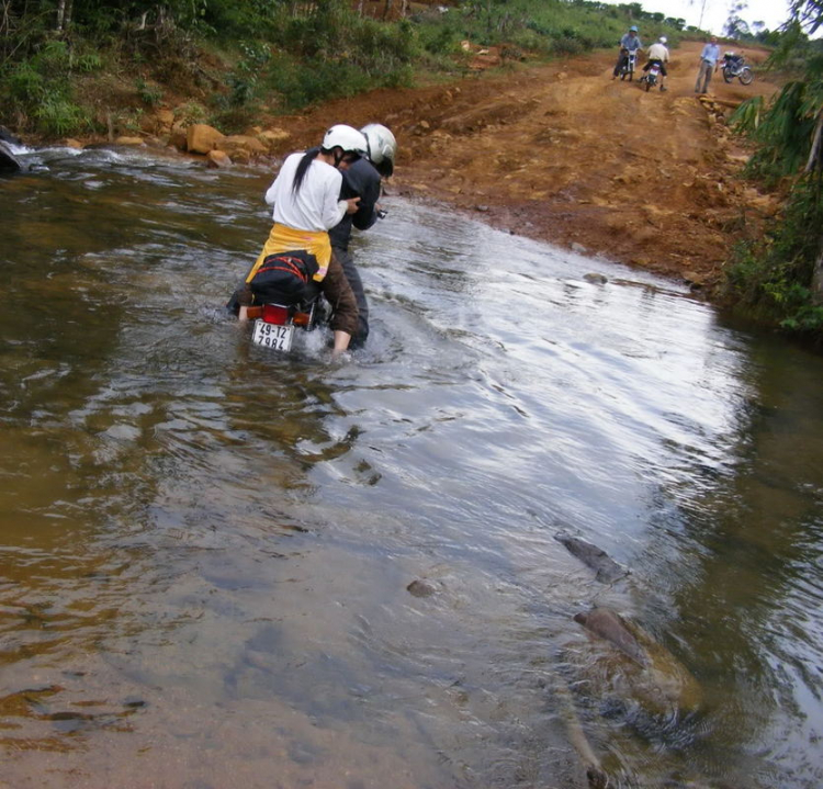 Cào cào và 2B offroad