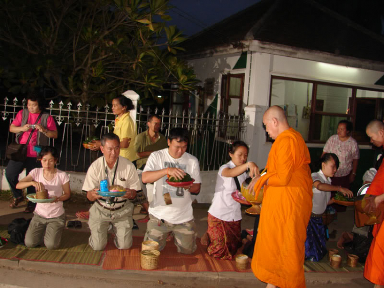 Craravan HoChiMinh=LuangPraBang 5-12/8/2009