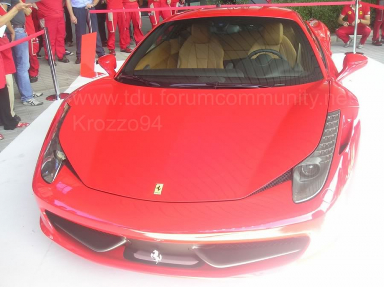 F458 ra mắt nè các bác đẹp quá !!!