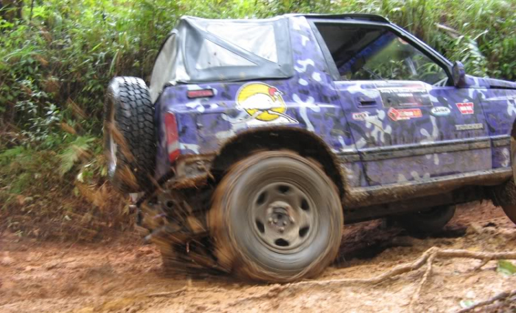 Off road kết hợp cứu trợ Đưng K'Nớ