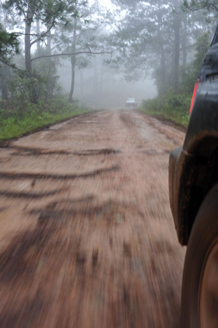 Off road kết hợp cứu trợ Đưng K'Nớ Off road kết hợp cứu trợ Đưng K'Nớ