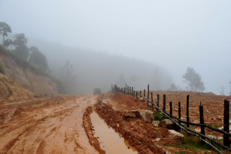 Off road kết hợp cứu trợ Đưng K'Nớ Off road kết hợp cứu trợ Đưng K'Nớ