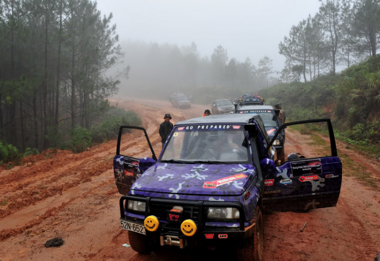 Off road kết hợp cứu trợ Đưng K'Nớ Off road kết hợp cứu trợ Đưng K'Nớ
