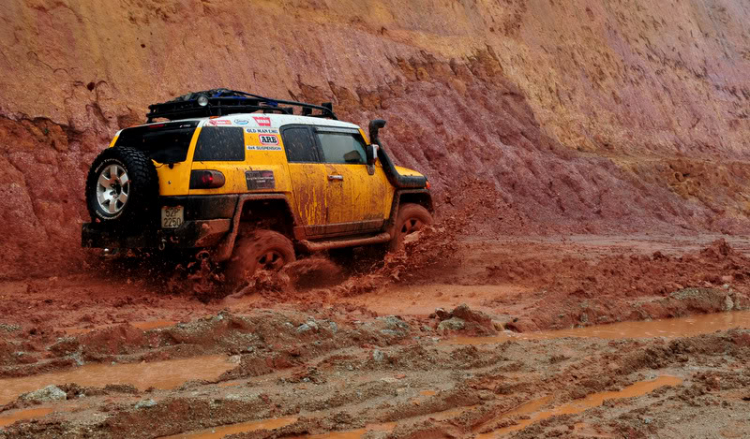 Off road kết hợp cứu trợ Đưng K'Nớ Off road kết hợp cứu trợ Đưng K'Nớ