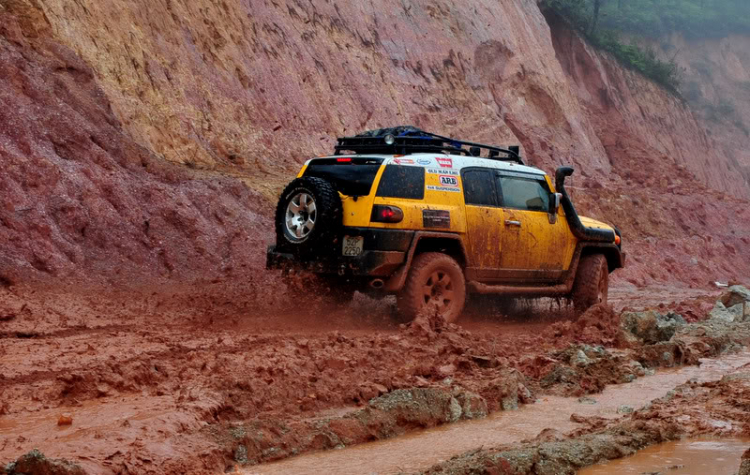 Off road kết hợp cứu trợ Đưng K'Nớ Off road kết hợp cứu trợ Đưng K'Nớ