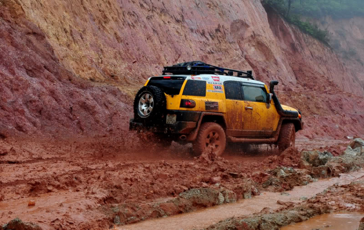 Off road kết hợp cứu trợ Đưng K'Nớ