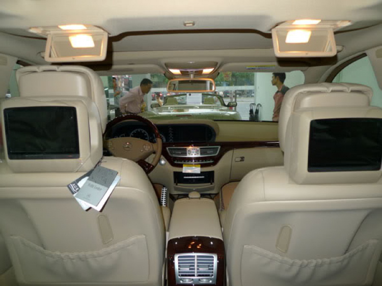 S - Class 2010 Đầu Tiên Tại Việt Nam