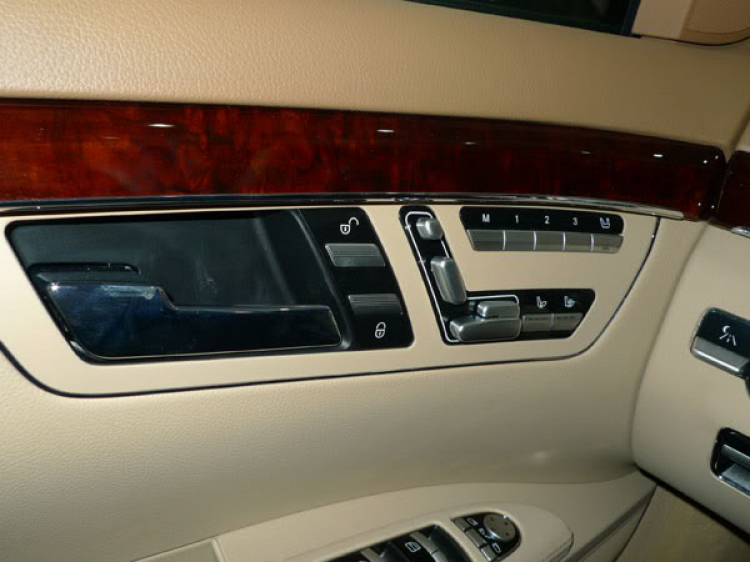 S - Class 2010 Đầu Tiên Tại Việt Nam