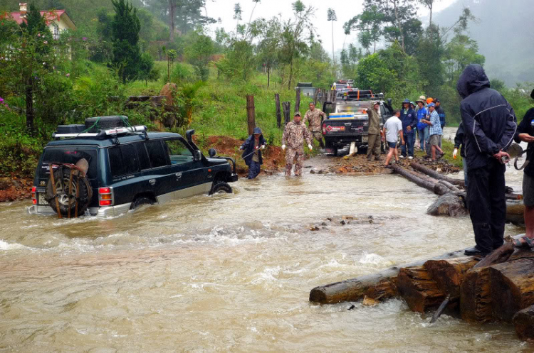 MỪNG TÂN GIA CHI HỘI JEEP