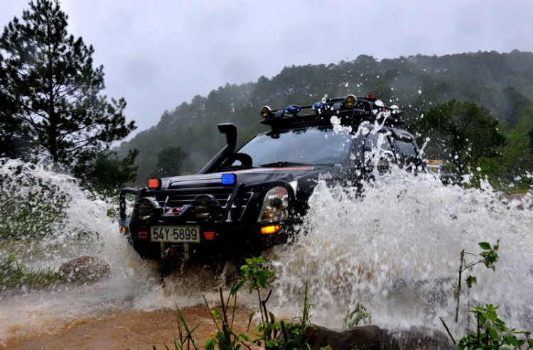 MỪNG TÂN GIA CHI HỘI JEEP