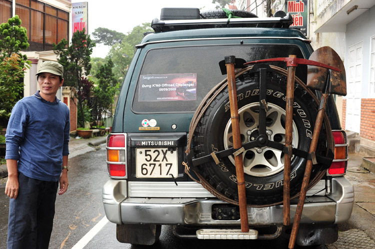 Từ Vịt Bầu Béo... đến Vàng Anh chân Dài....& đội hình xe Offroad của OS!