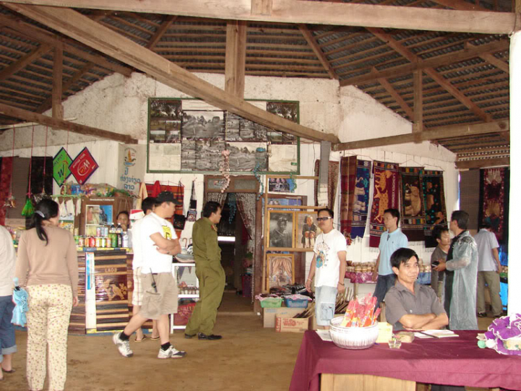 Craravan HoChiMinh=LuangPraBang 5-12/8/2009 Craravan HoChiMinh=LuangPraBang 5-12/8/2009