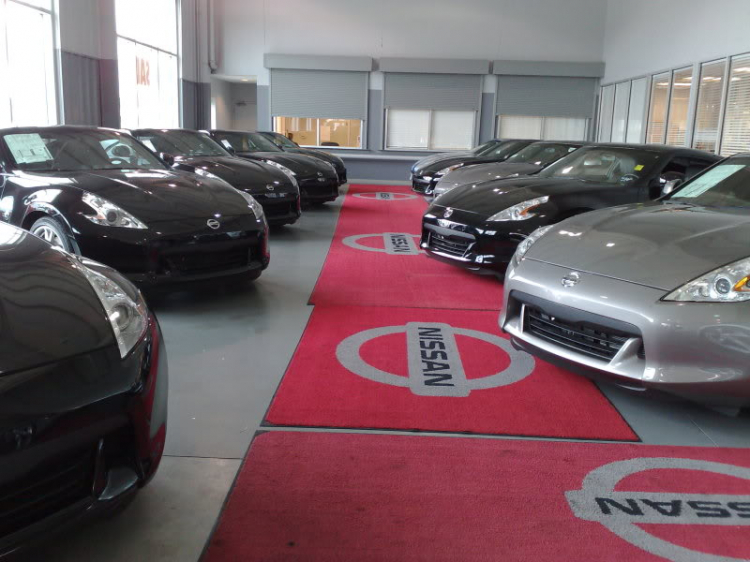 Cảm nhận vẻ đẹp của 370Z Cảm nhận vẻ đẹp của 370Z