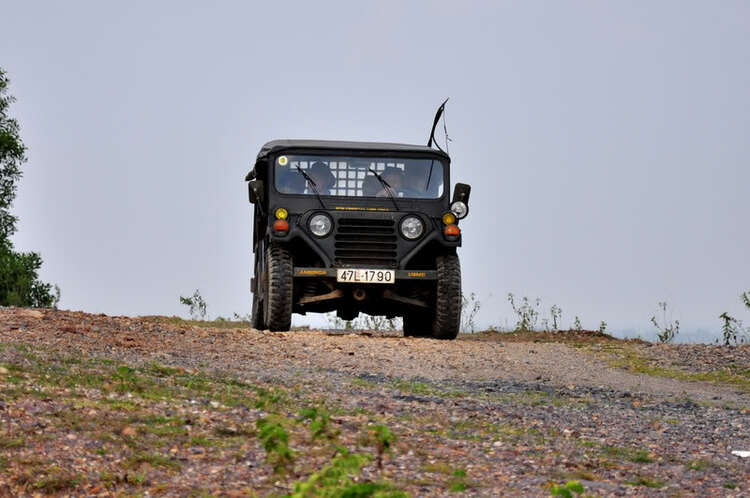 Lang Thang Với Jeep