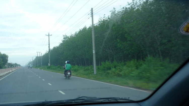 Núi Bà Đen, Tòa Thánh TN và Chùa Hoằng Pháp.