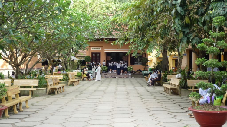 Núi Bà Đen, Tòa Thánh TN và Chùa Hoằng Pháp. Núi Bà Đen, Tòa Thánh TN và Chùa Hoằng Pháp.