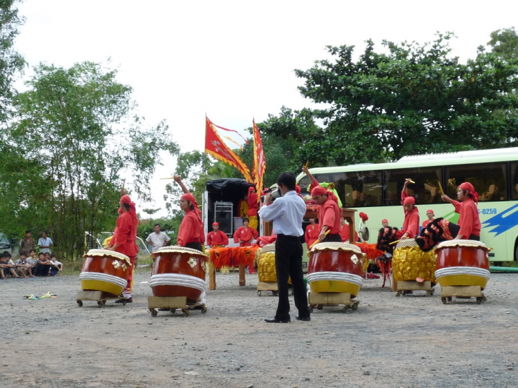 Hình ảnh chuyến CTXH 27/09/2009 Tại Bình Dương