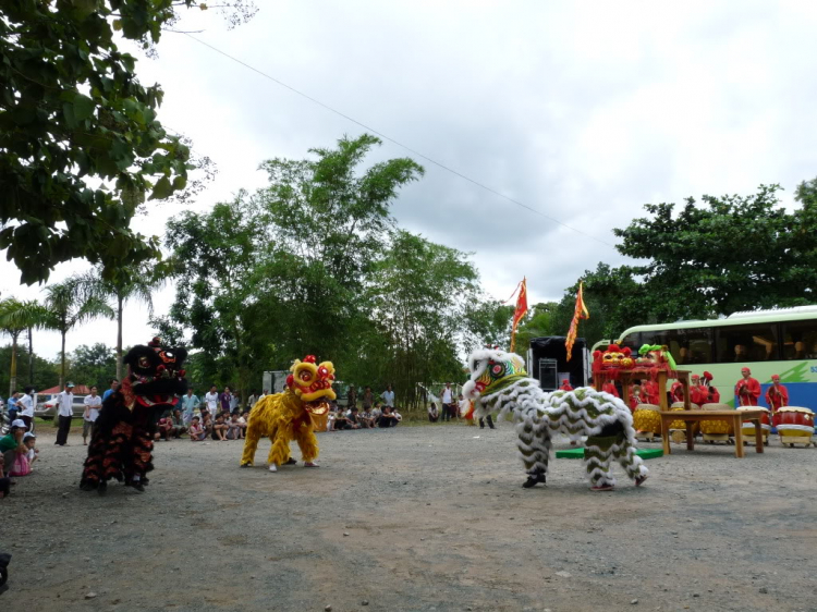 Hình ảnh chuyến CTXH 27/09/2009 Tại Bình Dương