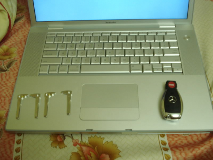 E280 nhập biển NN đời 2004 giá 20k có nên mua ko các bác