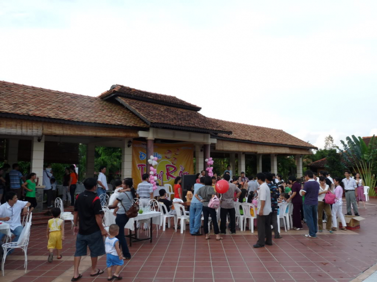 RỰC RỠ SẮC MÀU TUỔI THƠ (Chuyện TRUNG THU XNL.2009) RỰC RỠ SẮC MÀU TUỔI THƠ (Chuyện TRUNG THU XNL.2009)