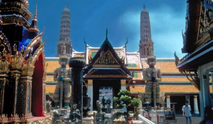 Đi Thailand  vào mùa thu các bác ơi ( 16 - 20 .10 )