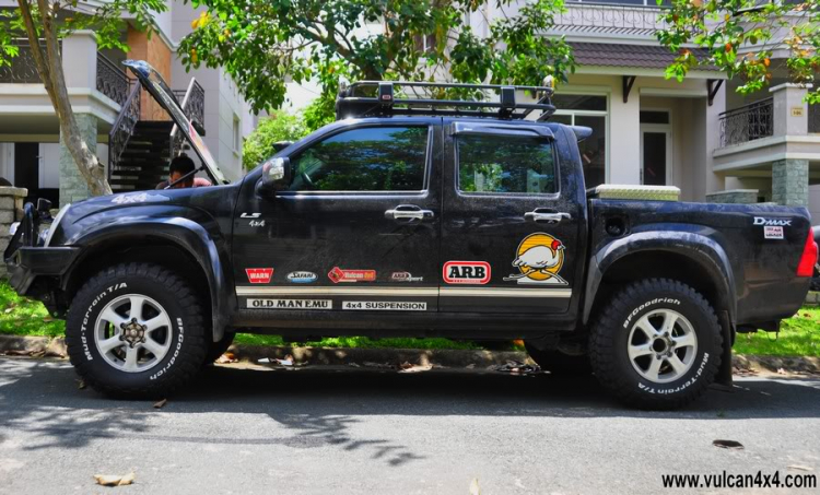 Nhờ các bác tư vấn mua D-MAX và so sánh với Ranger