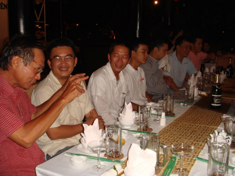 MỜI CÁC THÀNH VIÊN SFC THAM DỰ TIỆC MỪNG "RỬA XE-RỬA LON". MỜI CÁC THÀNH VIÊN SFC THAM DỰ TIỆC MỪNG "RỬA XE-RỬA LON".