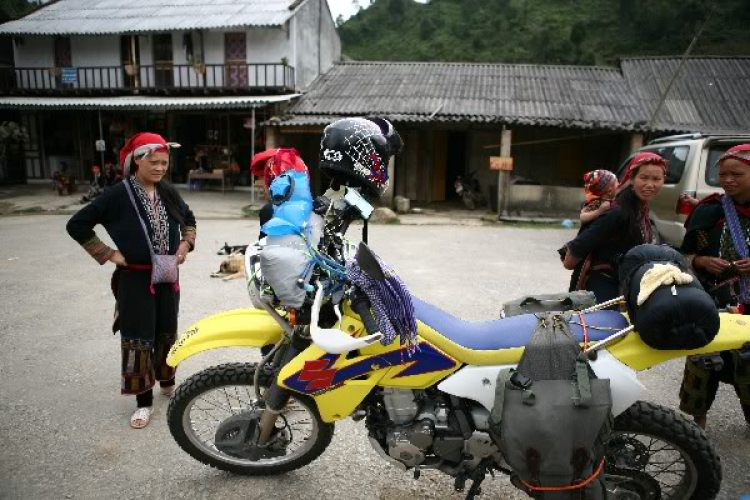 Cào cào và 2B offroad