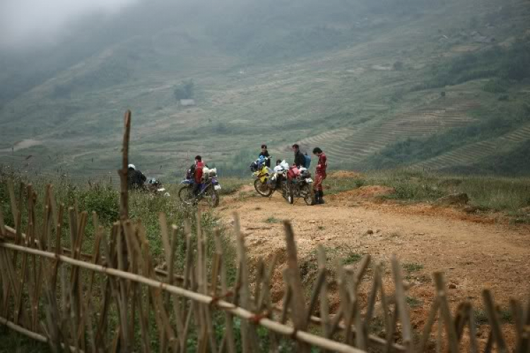 Cào cào và 2B offroad