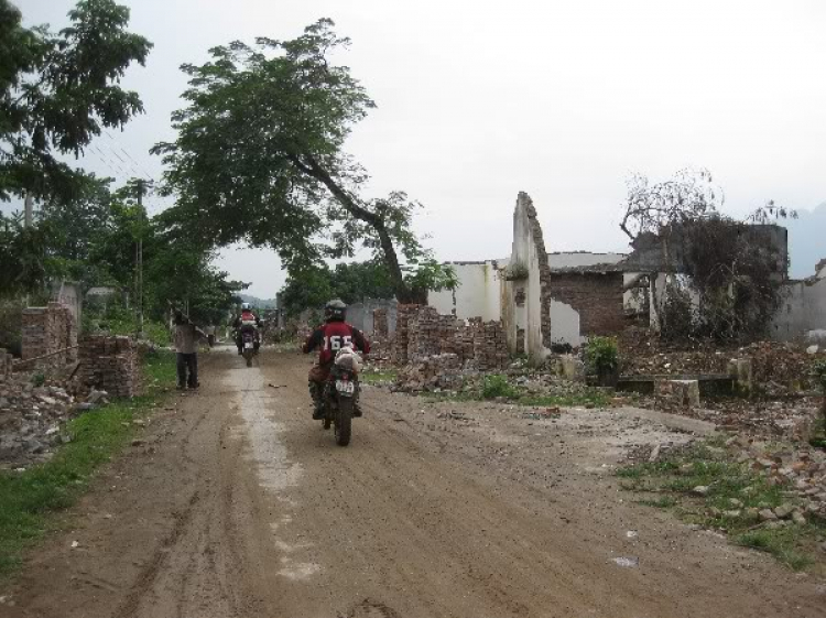 Cào cào và 2B offroad