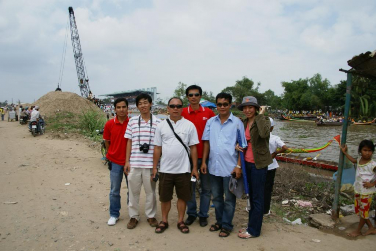 31/10 & 1/11 Đi Xem Lễ Hội Đua Ghe Ngo Tại Sóc Trăng 2009 31/10 & 1/11 Đi Xem Lễ Hội Đua Ghe Ngo Tại Sóc Trăng 2009