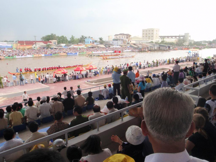 31/10 & 1/11 Đi Xem Lễ Hội Đua Ghe Ngo Tại Sóc Trăng 2009