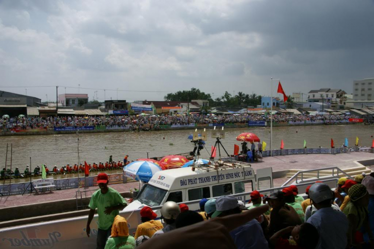 31/10 & 1/11 Đi Xem Lễ Hội Đua Ghe Ngo Tại Sóc Trăng 2009