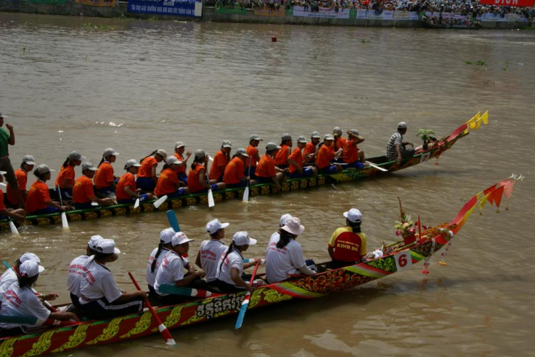 31/10 & 1/11 Đi Xem Lễ Hội Đua Ghe Ngo Tại Sóc Trăng 2009