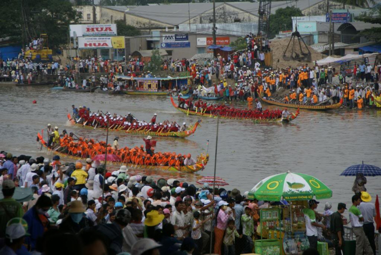 31/10 & 1/11 Đi Xem Lễ Hội Đua Ghe Ngo Tại Sóc Trăng 2009