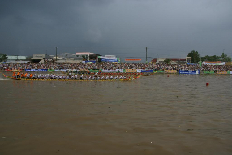 31/10 & 1/11 Đi Xem Lễ Hội Đua Ghe Ngo Tại Sóc Trăng 2009