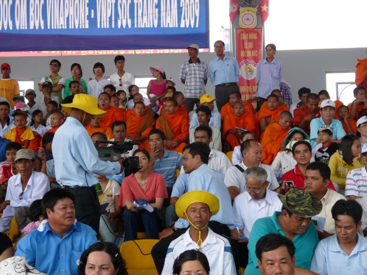 31/10 & 1/11 Đi Xem Lễ Hội Đua Ghe Ngo Tại Sóc Trăng 2009 31/10 & 1/11 Đi Xem Lễ Hội Đua Ghe Ngo Tại Sóc Trăng 2009