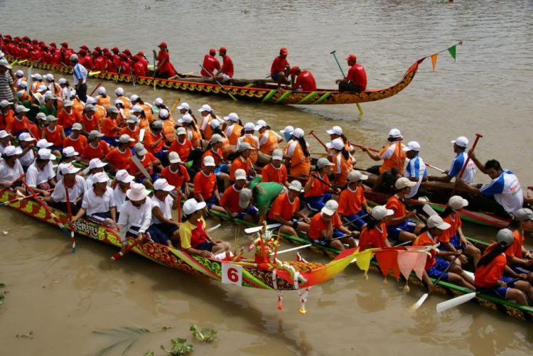 31/10 & 1/11 Đi Xem Lễ Hội Đua Ghe Ngo Tại Sóc Trăng 2009